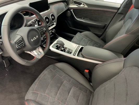 KIA Stinger 3.3 T-GDi GT AWD