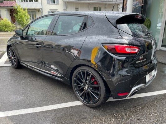 RENAULT Clio 1.6T RS 220 Trophy