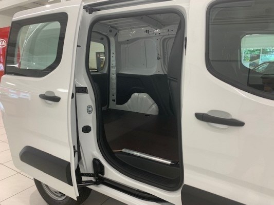 OPEL Combo 1.5 Enjoy s/s 4x4