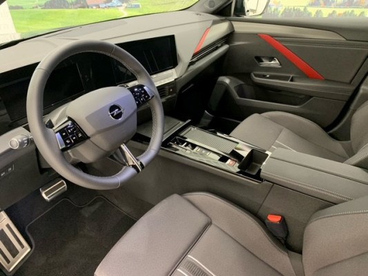 OPEL Astra 1.6 PHEV Swiss + A
