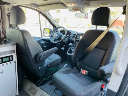 RENAULT Trafic Grand Spacenomad