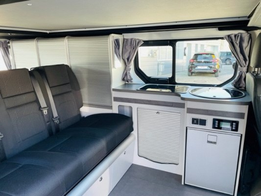 RENAULT Trafic Grand Spacenomad