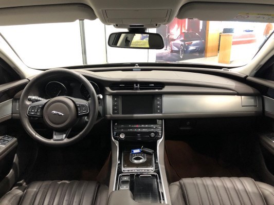 JAGUAR XF 35t Portfolio AWD